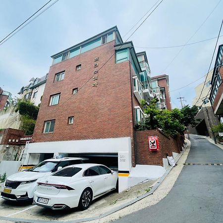 The Biggest Three Bedroom In Hongdae, Sinchon, Yonsei Seoul Exterior photo